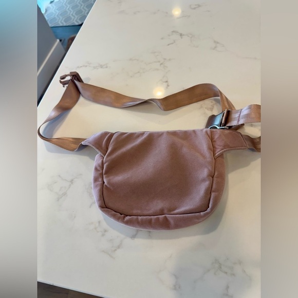 Herschel Supply co bag - Picture 8 of 9